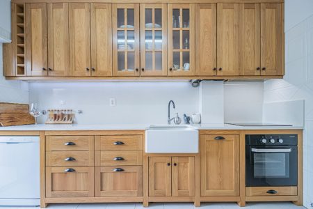 Cuisine en bois massif moderne est un allier esthétique et durabilité