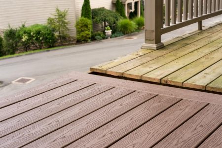Terrasse sur pilotis en bois pour une construction réussie