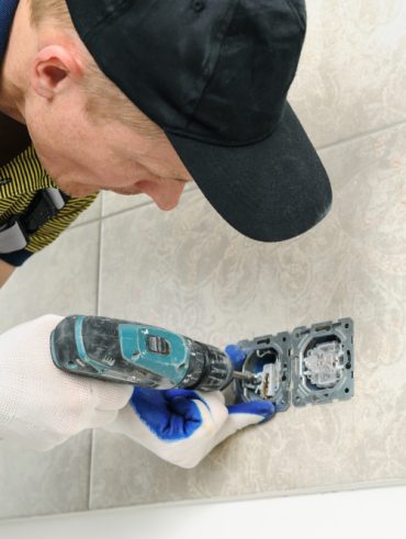 astuces incontournables et conseils d'experts pour Percer un carrelage sans le fissurer